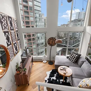Rare Find Loft With Full Kitchen At Heart Of Downtown Apartment
